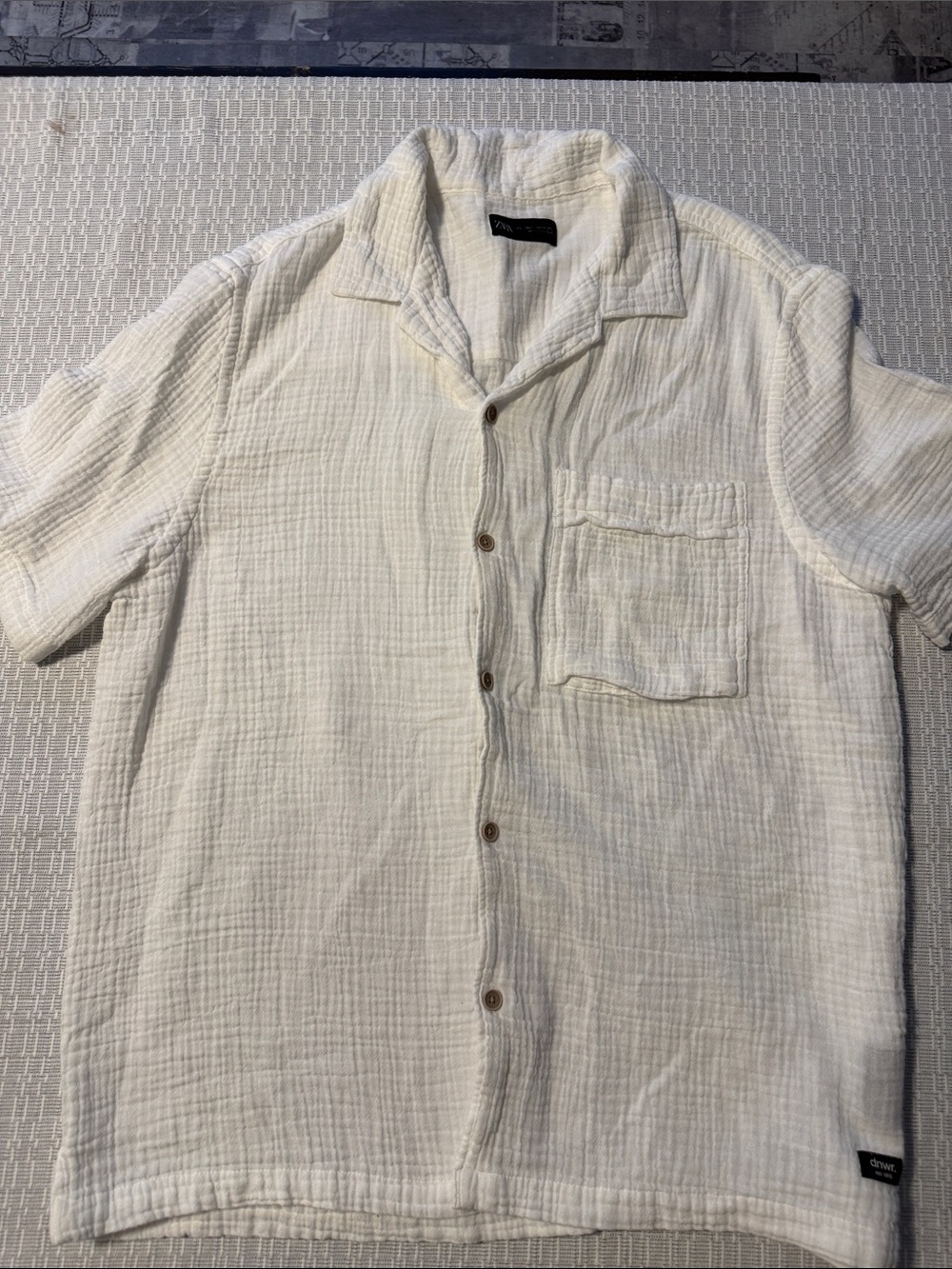 Zara Men's Off-White Short-Sleeve Textured Button-Down Shirt